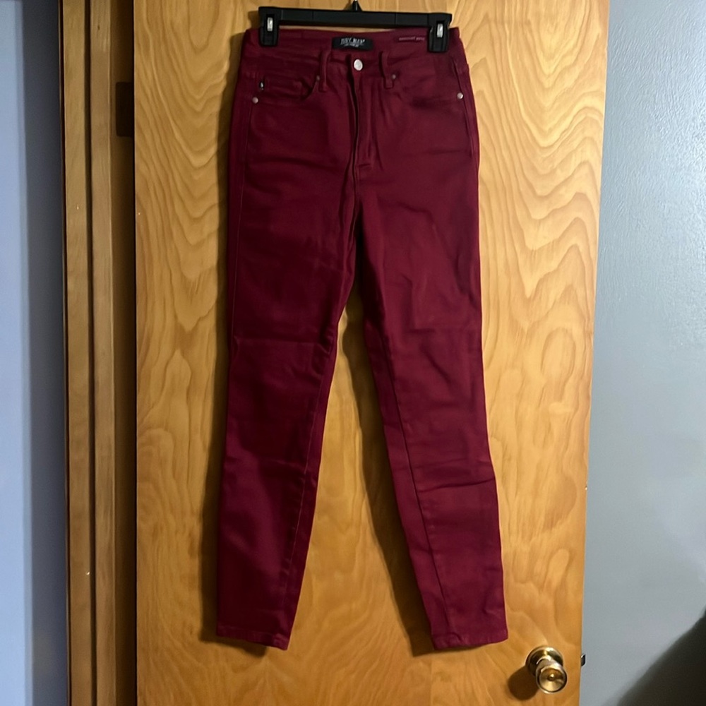 Judy Blue Tummy Control size 27/5 Red Color  nwot